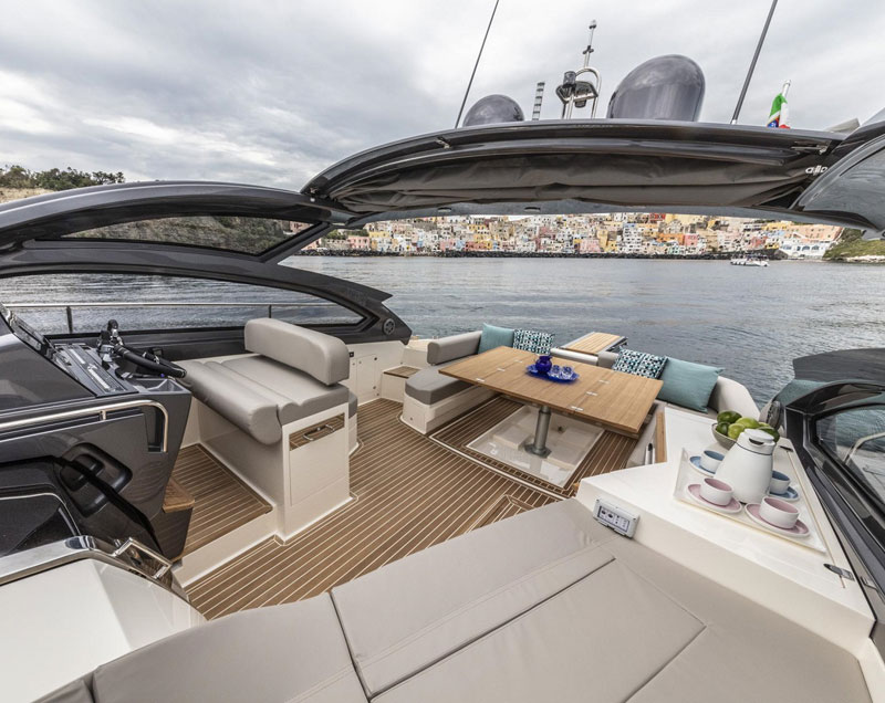 noleggio yacht santa maria di leuca